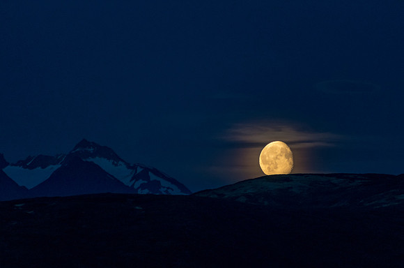 Moonrise_Tatshenshini-Alsek Provincial Park 1