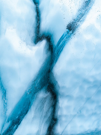 A Patern of the Glacier Ice_Matanuska Glacier 1